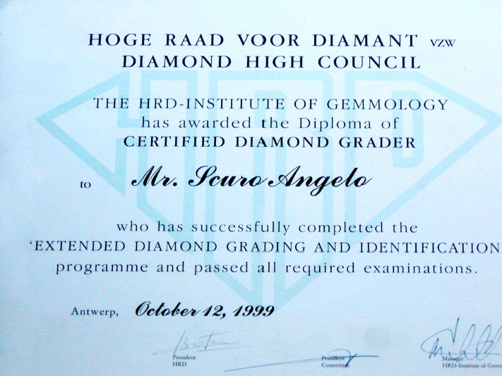 Certified%20Diamond%20Grader.jpg